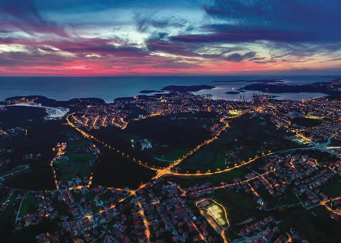 2 Bedroom Beautiful In * Πούλα