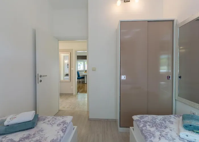 2 Bedroom Beautiful In