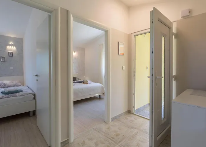 2 Bedroom Beautiful In * Pula