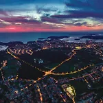 Beautiful In * بولا